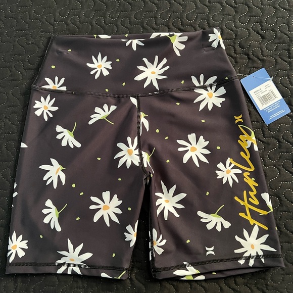 Hurley Pants - Hurley Athletic daisy biker shorts sports active yoga gym activewear workout